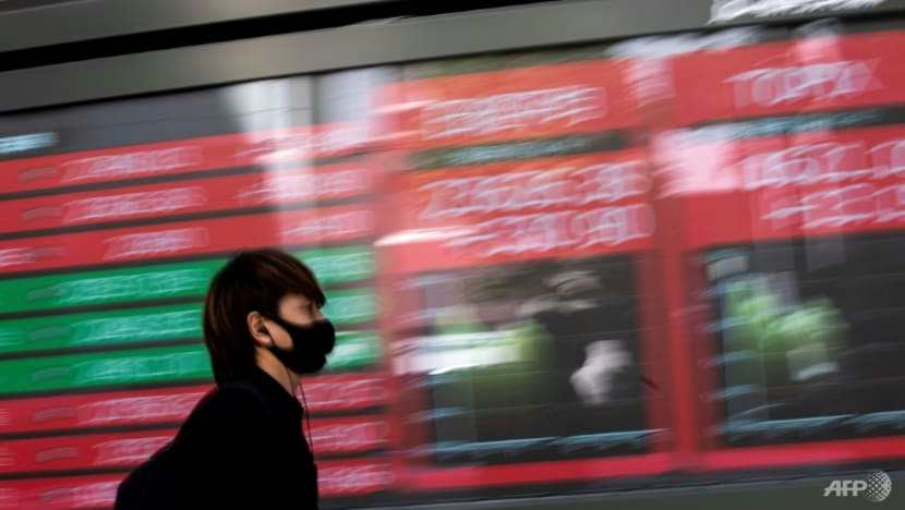 Fight or flight? What rising interest rates, inflation and volatile markets mean for investors