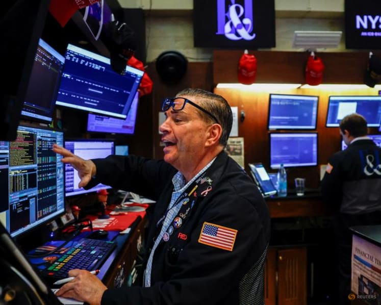 Trading Day: US yields cross 5% threshold​