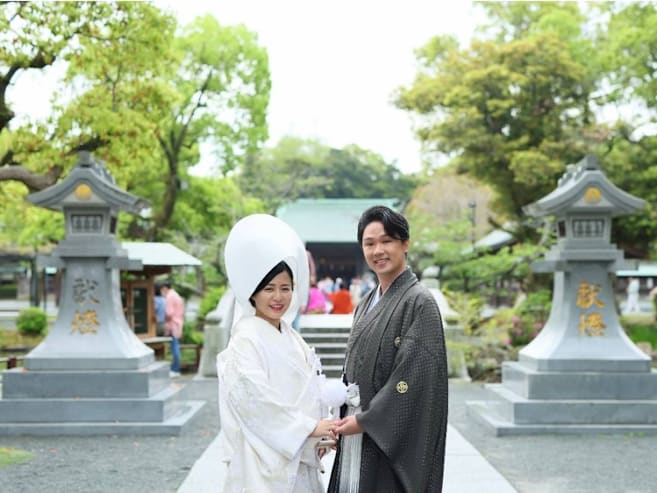 Singaporean actor-artist Chen Xi and wife host Japan wedding ceremony with guests from across the globe