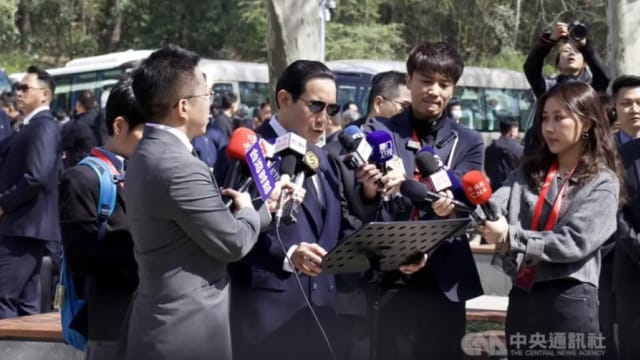 马英九：海峡两岸一定要追求和平 否则双方都没有前途