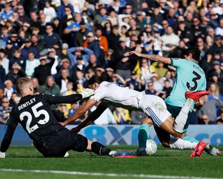 Bottom side Wolves relegated from the Premier League