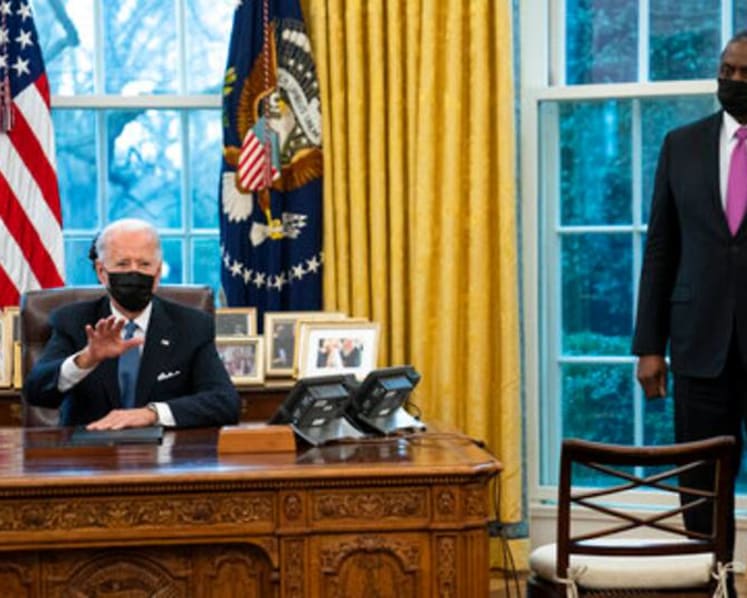Biden reverses Trump ban on transgender people in military