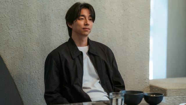 坚持节食两周，孔刘“The Trunk”淋浴戏秀腹肌！
