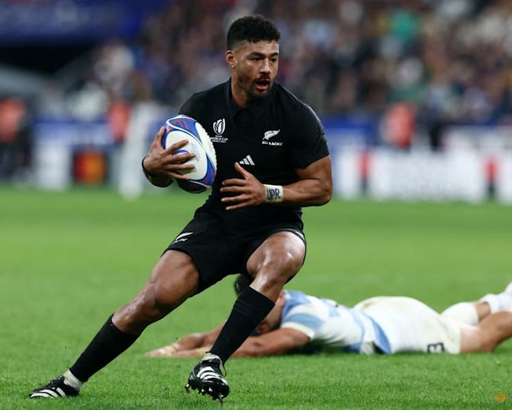 Flyhalf Mo'unga to join All Blacks in South Africa