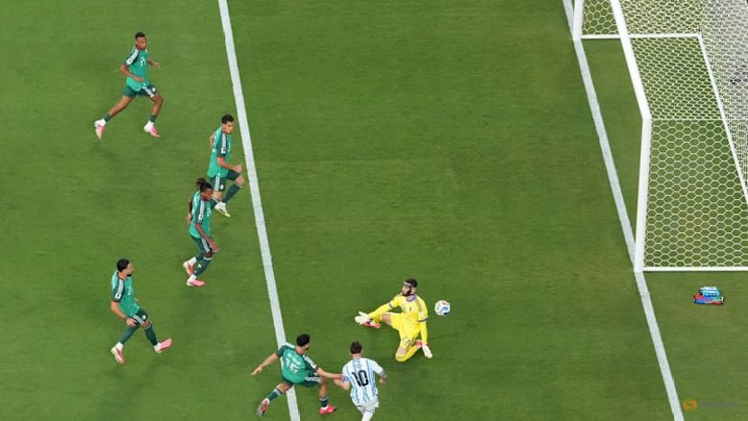 Algeria coach says errors helped Messi score hat-trick to tie World Cup record