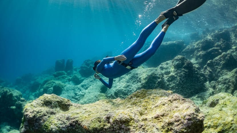 Dive trip gone wrong in China’s Hainan: Tourists stranded 2 hours at sea before 2-hour swim to shore Dive trip gone wrong in China’s Hainan: Tourists stranded 2 hours at sea before 2-hour swim to shore