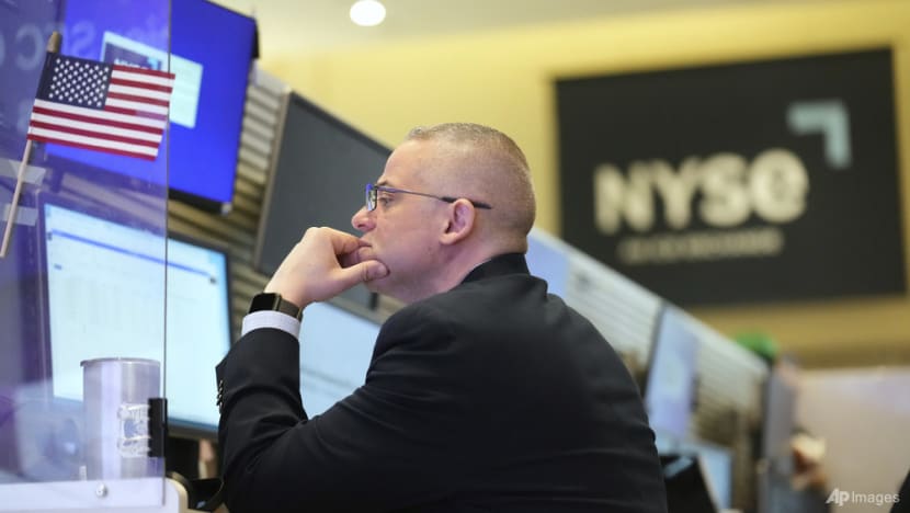 Wall Street ends higher after Fed chief's comments, but notches weekly loss Wall Street ends higher after Fed chief's comments, but notches weekly loss