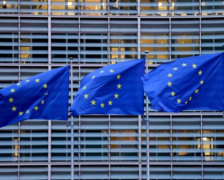 European telcos may get unlimited radio spectrum rights, EU document shows