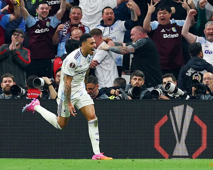 Chelsea sign England's Rogers from Villa in record British deal