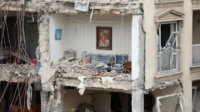 以色列大规模空袭德黑兰 打击伊朗“政权基础设施”