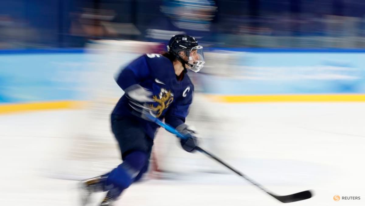 Ice hockey-Finland defender Hiirikoski out of Games with injury