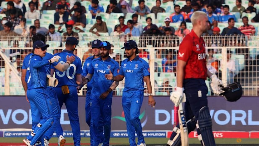 England survive Italy scare to reach World Cup Super Eights