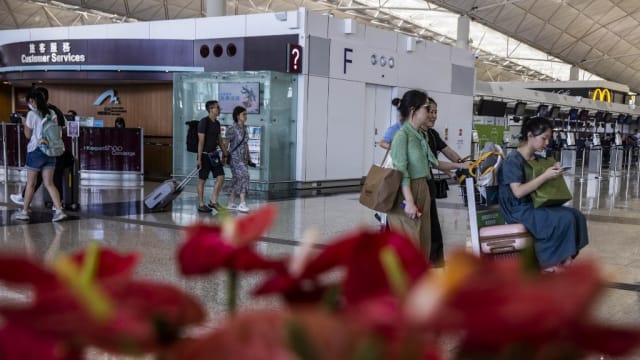 香港特区政府：机场乘客量将在明年恢复到疫情前水平