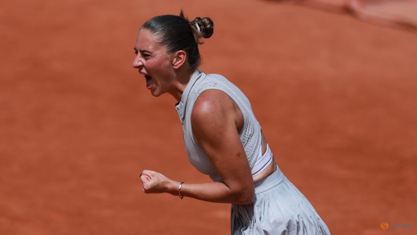 Kostyuk beats Golubic to maintain clay form at French Open