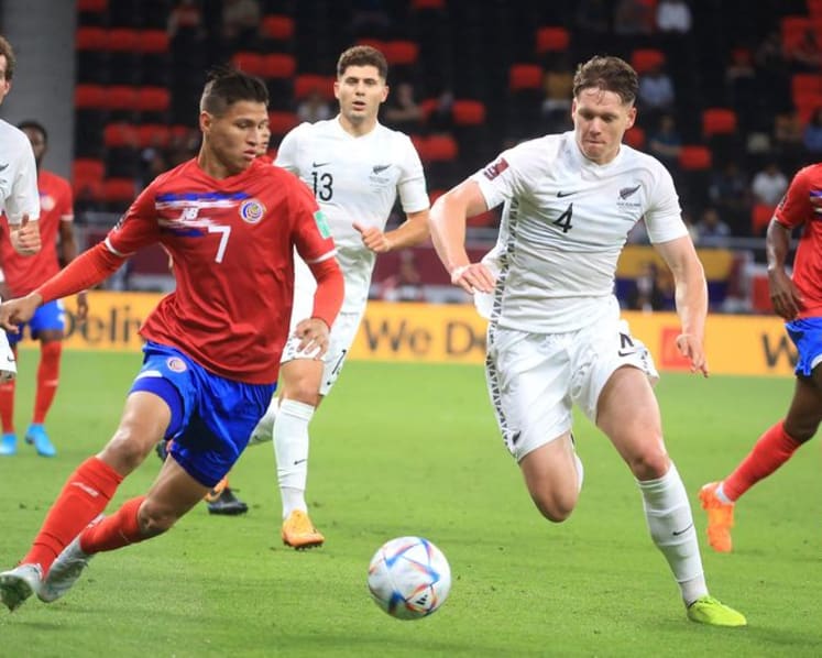 New Zealand defender Pijnaker a doubt for World Cup after shoulder blow