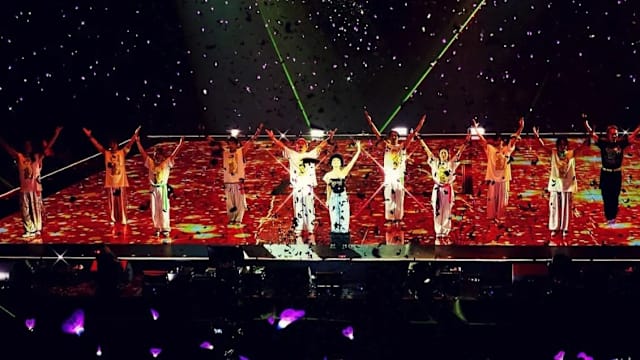 上海个唱大型舞台耗时5天搭建喊卡　滨崎步仍坚持独自上台对空席开唱！