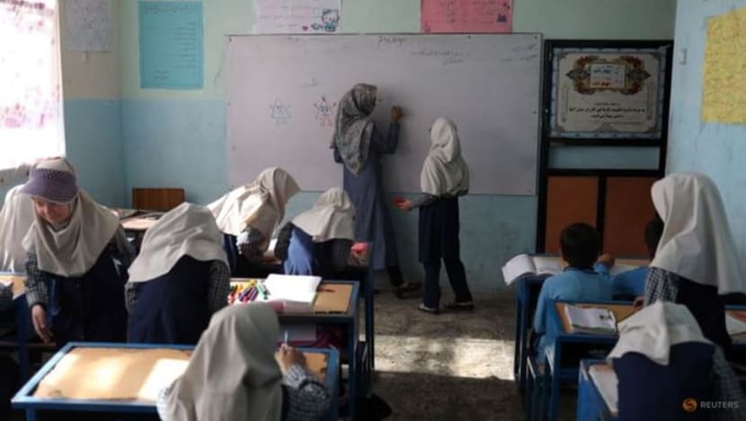 Pelajar perempuan Afghanistan akan kembali ke sekolah 'secepat mungkin': Taliban Pelajar perempuan Afghanistan akan kembali ke sekolah 'secepat mungkin': Taliban