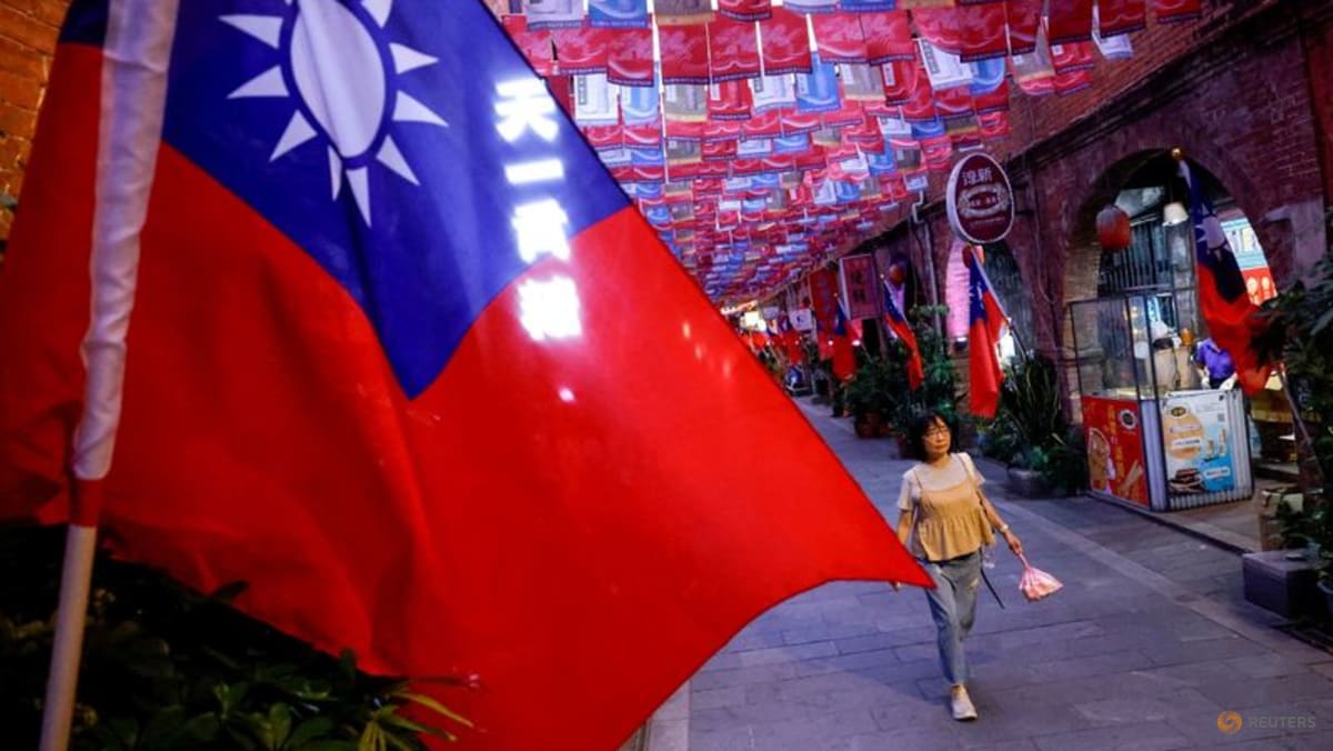 Japan will pay 'painful price' if it steps out of line over Taiwan, China military says