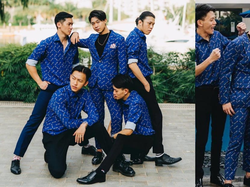 His groomsmen all wore shirts with the same print too.