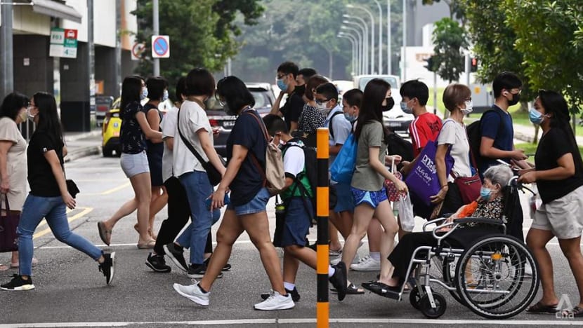 Singapore's daily COVID-19 cases likely to hit 1,000 soon: Ong Ye Kung Singapore's daily COVID-19 cases likely to hit 1,000 soon: Ong Ye Kung