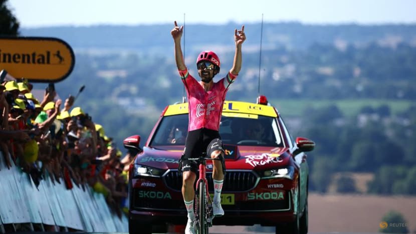 Healy solos to win Tour stage six, Van der Poel retakes yellow by one second