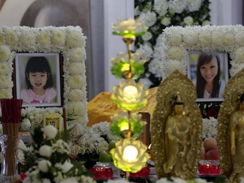 The wake of Teo Ghim Heng's wife Choong Pei Shan and daughter on Jan 31, 2017.