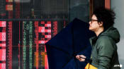 Asian stocks rise on trade deal hopes, Tokyo hit by tariff warning