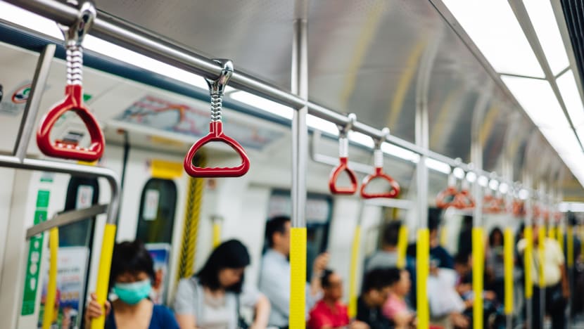 பொதுப் போக்குவரத்தில் மாறி மாறிச் செல்லும்போது பயணக் கட்டணம் எப்படித் தீர்மானிக்கப்படுகிறது?