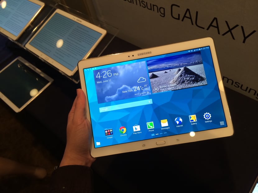 Samsung introduces new flagship tablet