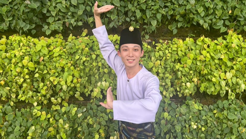 NADI KAMPUS: Nicholas Ho meski bukan orang Melayu bertekad terus martabatkan seni tarian Melayu NADI KAMPUS: Nicholas Ho meski bukan orang Melayu bertekad terus martabatkan seni tarian Melayu