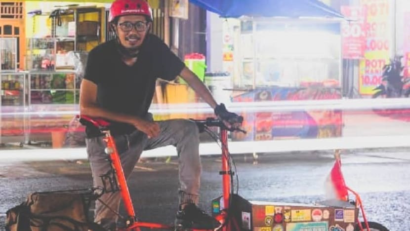 Gowes literasi ala Edi Dimyati: Mengayuh harapan, menyebar semangat membaca