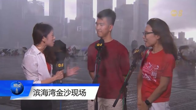 国庆宝宝一家到滨海湾 与国家同庆生日 