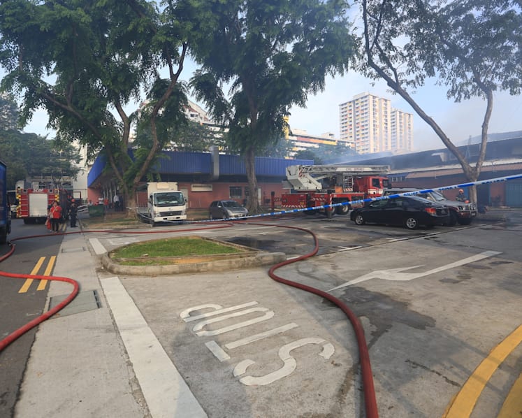 Massive fire put out at Toa Payoh Industrial Park