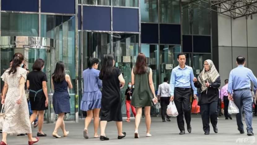 Aturan kerja fleksibel jadi keutamaan bagi pekerja SG: Tinjauan