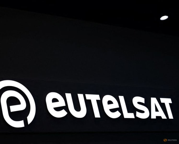 Eutelsat sees revenue growth as OneWeb expands, shares drop on margin outlook