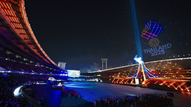 东运2025盛大开幕 “绿色”圣火首登场