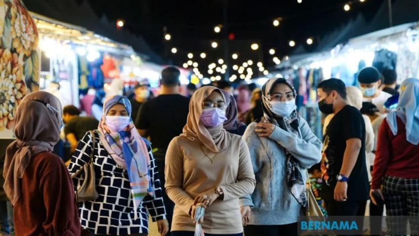 Bazar Aidilfitri Melaka dibenar beroperasi hingga 2.00 pagi Bazar Aidilfitri Melaka dibenar beroperasi hingga 2.00 pagi