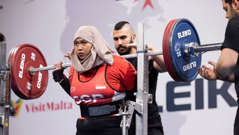 Nadhirah Amran terus rebut peluang meski hadapi cabaran sebagai atlit angkat berat berhijab