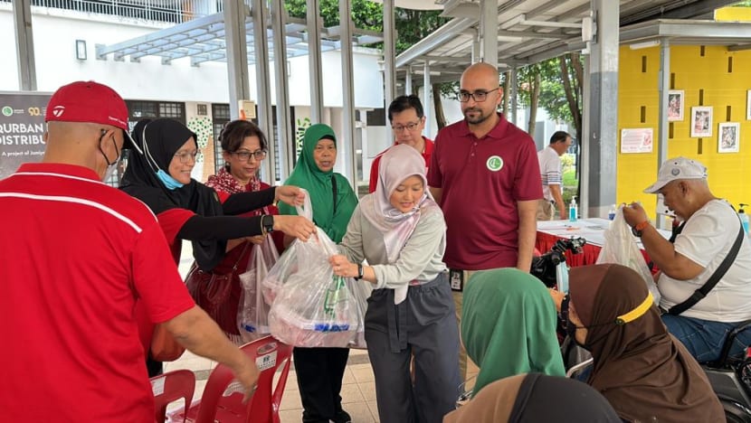 Lebih 7,000 keluarga terima daging korban; 2,000 bungkus beriani kambing juga diagihkan