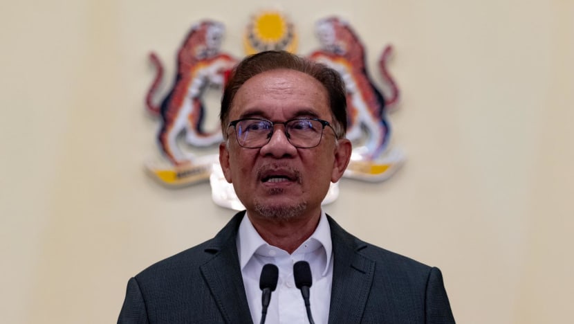 Malaysian ministers to take 20% pay cut: PM Anwar after chairing first Cabinet meeting Malaysian ministers to take 20% pay cut: PM Anwar after chairing first Cabinet meeting