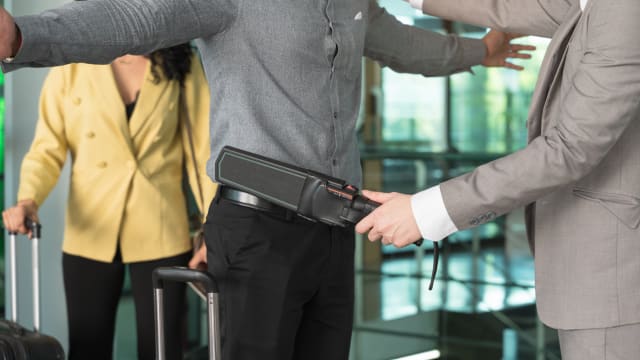 短期旅客若持电子烟将被罚款 若再犯或将被禁止入境我国