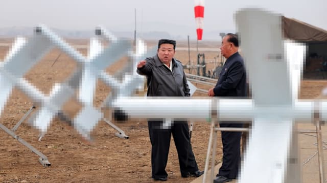 外媒：朝鲜拟以“民工”身份 向俄派遣军事技术人员助生产无人机