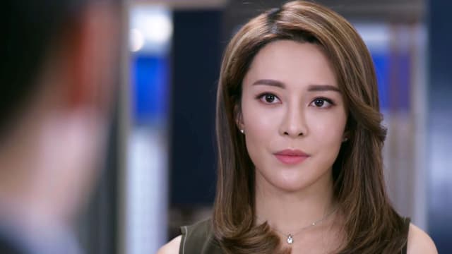 木棘证人（第1集）：力基与颂盈争辩