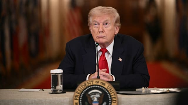 威胁扩大打击目标 特朗普称“伊朗今天将遭重创"