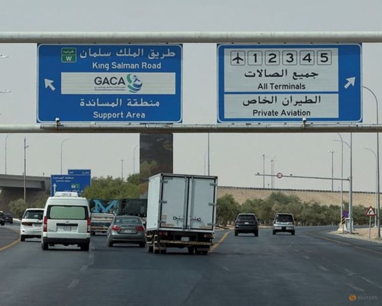 Saudi capital's airport to remain shut this week as airlines cancel services
