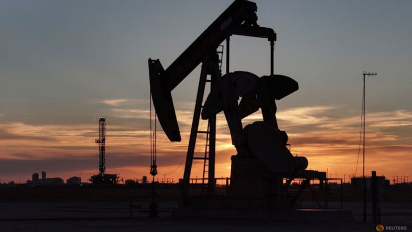 Oil steadies near one-week highs as US-Iran peace deal hopes dim