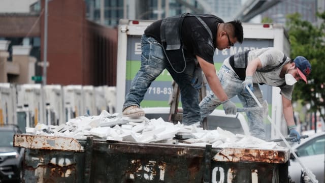 美国纽约制造业活动显著放缓