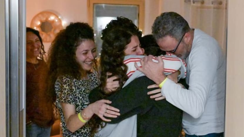 Gencatan senjata Gaza dimulai, tiga sandera Israel kembali, 90 tahanan Palestina dibebaskan