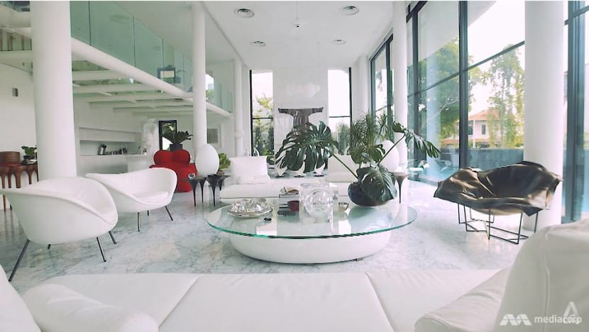 A 9,300 sq ft home in Singapore with glass floors and plenty of curves A 9,300 sq ft home in Singapore with glass floors and plenty of curves