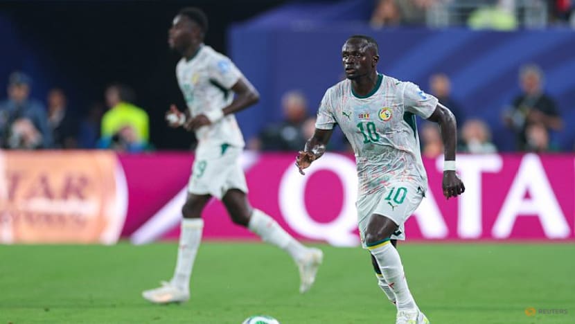 Senegal and Iraq meet in last-chance saloon